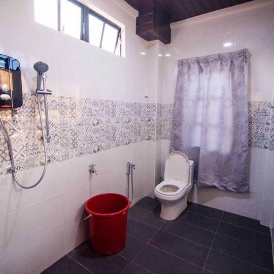Wan Danisha Villa Inn 哥打巴鲁 外观 照片